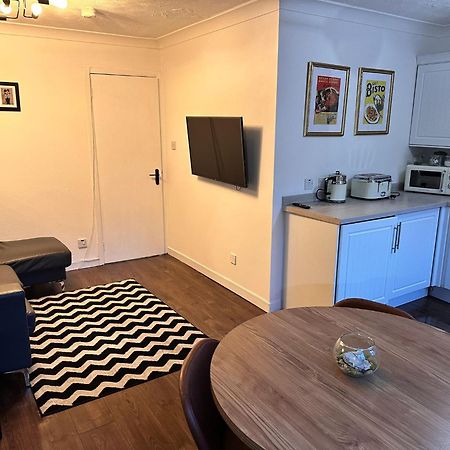 Brightcentral Apartment With Parking Glasgow Esterno foto